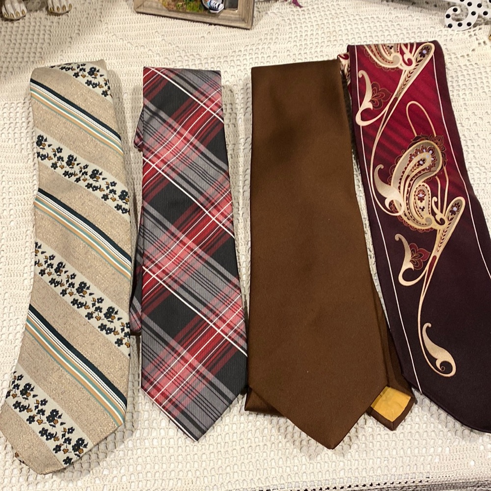 15 Vintage Ties